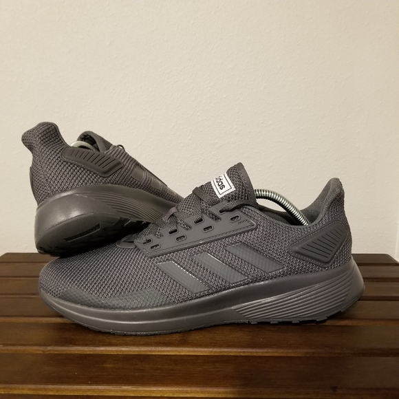 adidas duramo 9 triple black